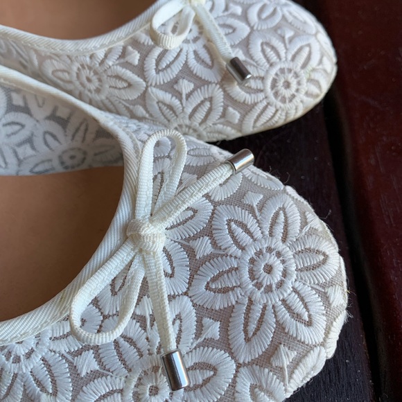 American Eagle Kid Girl Size 4 Slip On Shoes - Picture 4 of 8